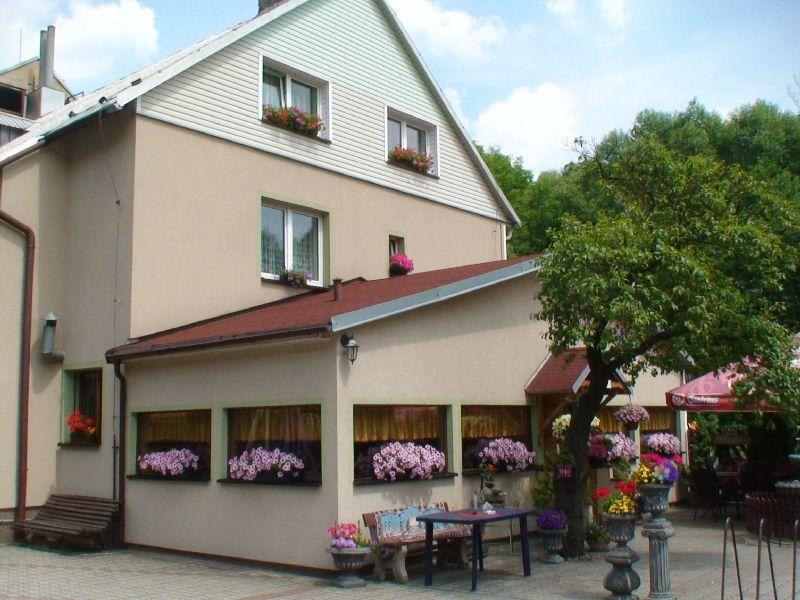 Penzion54&Restaurace Ostrov  Exterior foto